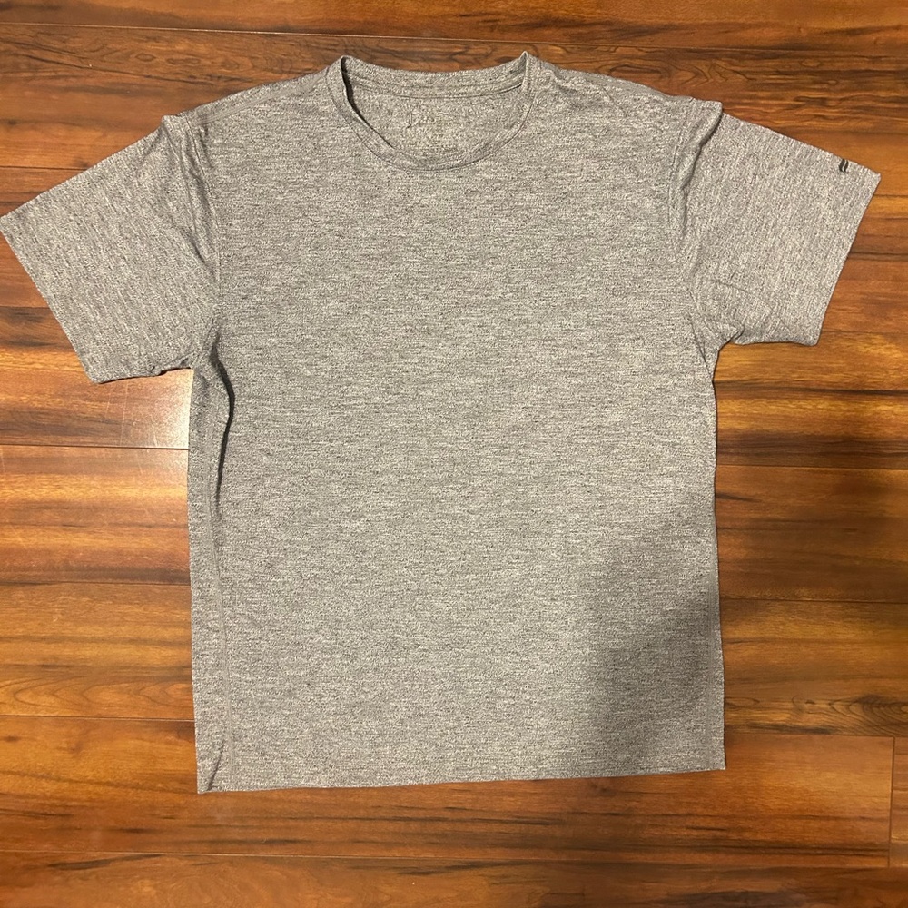 Fabletics Gray T-Shirt